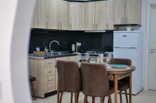 Cactus Apartment - Golem - 4