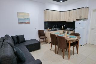 Cactus Apartment - Golem - 7
