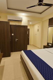 StayGuru Hotel Atithi - 2