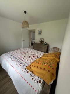 Maison neuve tout confort avec jardin - 9