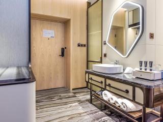 Kuanrong Suites Hotel Panyu Changlong South Village Wanbo Subway Station - Guangzhou - 2