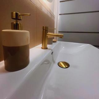 Les Agnettes - Paris Metro - Wifi - Parking - Tout équipé - 4