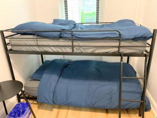 Chelsea Studio-Shared Bathroom with Kitchen Twin Bunk Bed - New York - 7