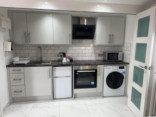 The Opal Lux - Stanwell - 6