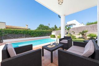Ferienvilla, mit Pool, großer Terrasse und atemberaubenden Meerblick u Bergblick - Alcúdia - 4