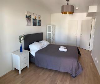 Modern, bright 2 bedroom apartment with great views - Helsinki - 3