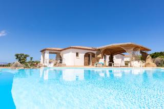 Menhir Boutique Apartments- Adult Only- by Obiettivo vacanza Budoni - Tanaunella - 2