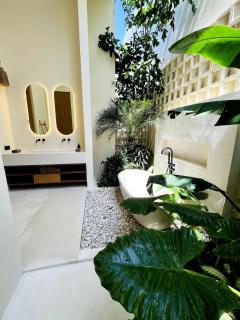 LOU Uluwatu - Luxury Tropical Living, 3 BR - Uluwatu - 6