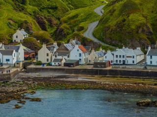 Fisherman's Cottage in Pennan - Pennan - 2