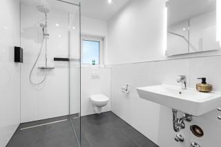 Exklusive Suite - Central - inclusive Sauna - Free Parking - Perfect for 7 Guests - Smart Home - Cologne - 2