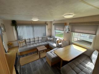 Baileys Caravan Hire - Sealands Plot 26 - Dog friendly - Ingoldmells - 0