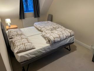 Contemporary Home - Broughton MK - Broughton - 4