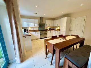 Contemporary Home - Broughton MK - Broughton - 1