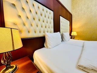 Clover Hotel - Baku - 0