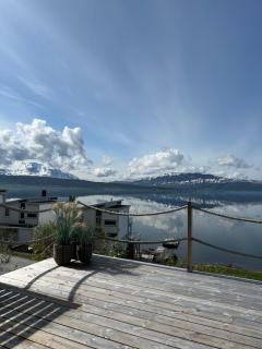 Modern and cozy fjord view cabin - - 6