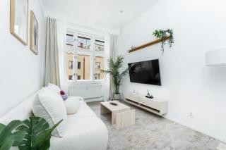 Rentero Central Two Bedroom Apartment in Prague - Two bathroom - Parking - Prag - 0