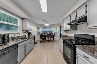 Prime Round Rock, TX Getaway home - Round Rock - 5