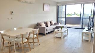 Lakeside Retreat - Caroline Springs - 7