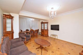 Perte House Apartment's on Vardanants 5a - 0