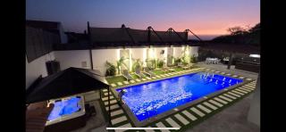 Modern 3BR Villa with Pool - Sowayma - 2