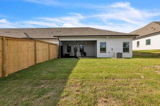 Modern Nest - Huntsville Hideaway home - 6