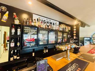 The Highway Inn - Christchurch - 1