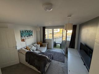 Stylish Marina Apartment with Stunning Views - Portishead - 8