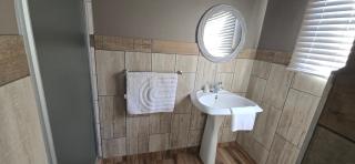 Crayfish Creek Guest House - Richardsbaai - 8