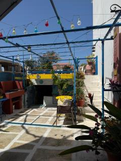 2-Bedroom Blue & White House with Garden and Beach - Plataniás - 6