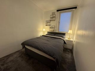 Rena- Bright and Modern City Center Apartment. - Edinburgh - 6