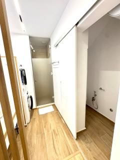 Lois Apartment - - 3
