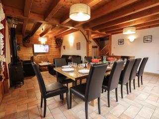 Demi-chalet, 4 chambres, sauna, accès facile aux remontées, idéal pour 11 pers. - FR-1-676-18 - Châtel - 0