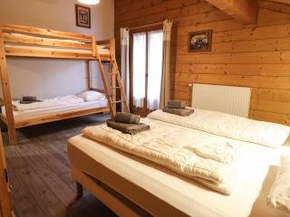 Demi-chalet, 4 chambres, sauna, accès facile aux remontées, idéal pour 11 pers. - FR-1-676-18 - Châtel - 2