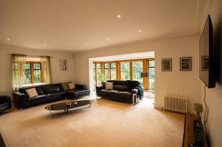 Chimneys Hot Tub Country Escape - 6