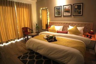 Luxury Apartment Near Pari Chowk - Greater Noida - 0