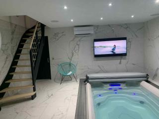Grange&Lodge - 9