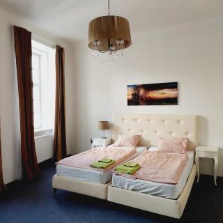 Just 3 min Walk Old Town Center private room E - Prag - 8