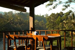 Villa Joglo tepi sungai - 7