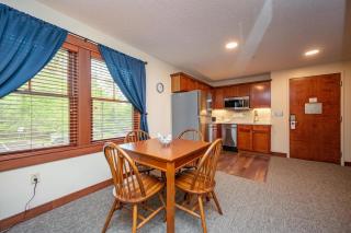 A126 One Bedroom Standard View - Oakland - 4