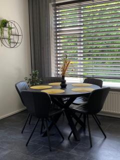 Hof Christina Vakantiewoningen - Vrouwenpolder - 4