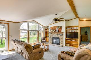 Waterfront Family Home with Yard on Portage Lake - Cass Lake - 8