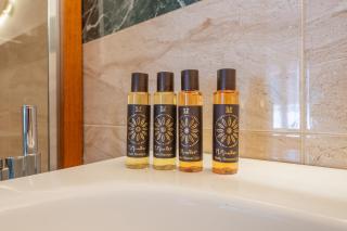 Molo Angioino Suites - 1