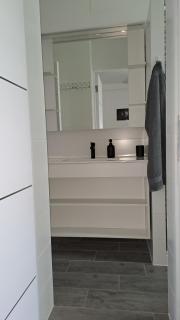 White Harmony Apartment - 4
