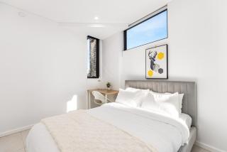 Modern Comfort in Marrickville - Sidney - 3