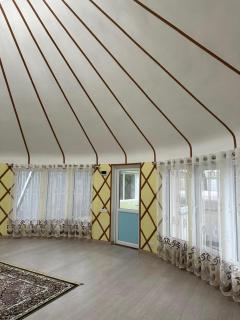 Four Seasons Guest House - Karakol - 2