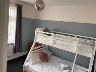 Sandpiper Seaside Maisonette - Hartley - 7