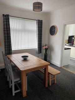 Sandpiper Seaside Maisonette - Hartley - 2