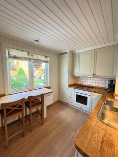 Big semi-detached house with a sunny garden - Kristiansand - 5