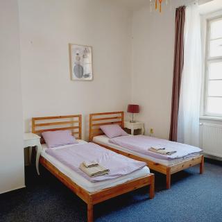 Just 3 min Walk Old Town Center private room B - Prag - 8