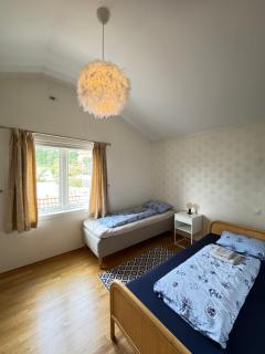 Big semi-detached house with a sunny garden - Kristiansand - 1